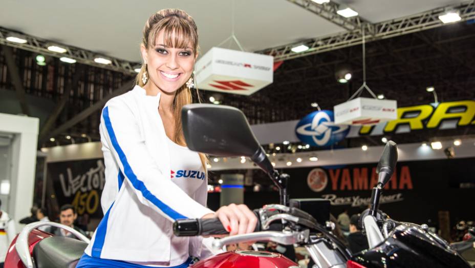 Garotas do Sal&atilde;o Duas Rodas | <a href="https://beta-develop.quatrorodas.abril.com.br/moto/galerias/garotas/garotas-salao-duas-rodas-parte-2-756601.shtml" rel="migration">Veja a segunda galeria das gatas do Sal&atilde;o Duas Rodas</a>