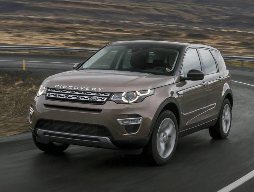 <strong>Land Rover Discovery Sport</strong> – Substituto do Freelander, <a href="https://beta-develop.quatrorodas.abril.com.br/materia/discovery-sport-diesel-927143" rel="o Discovery Sport chegou ao Brasil no início de 2015" target="_blank">o Discovery Sport chegou ao Brasil no início de 2015</a>. Disponível inicialmente com motor 2.0 turbo, ganhou também um 2.2 turbo diesel de 190 cv. 