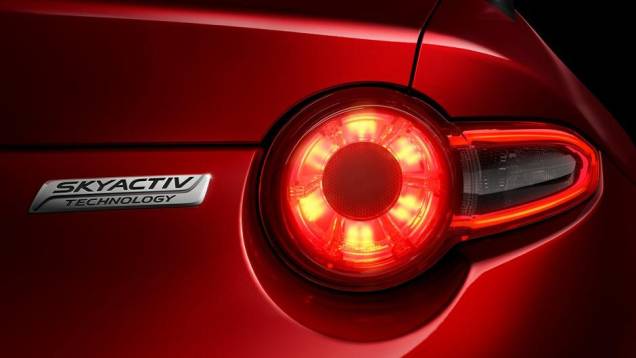 Mazda MX-5 2015 chega aos Estados Unidos | <a href="https://beta-develop.quatrorodas.abril.com.br/noticias/saloes/losangeles-2014/mazda-mx-5-chega-aos-estados-unidos-816114.shtml" rel="migration">Leia mais</a> Mazda MX-5 2015 chega aos Estados Unidos | <a href="https://beta-develop.quatrorodas.abril.com.br/noticias/saloes/losangeles-2014/mazda-mx-5-chega-aos-estados-unidos-816114.shtml" rel="migration">Leia mais</a>