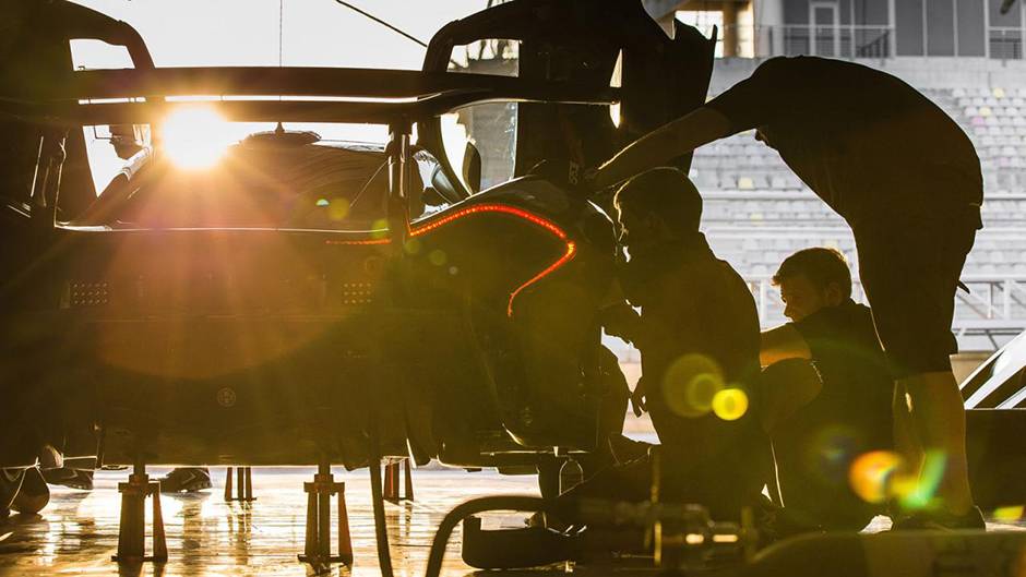 Marca vai disponibilizar testes com equipe para que o cliente se sinta como um verdadeiro "piloto" | <a href="https://beta-develop.quatrorodas.abril.com.br/noticias/fabricantes/mclaren-revela-gtr-p1-volante-f1-807366.shtml" rel="migration">Leia mais</a>