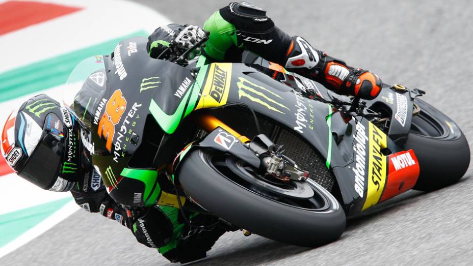 Bradley Smith da Monster Yamaha em Mugello | <a href="https://beta-develop.quatrorodas.abril.com.br/moto/noticias/marc-marquez-mantem-regularidade-pole-mugello-784738.shtml" rel="migration">Leia mais</a>