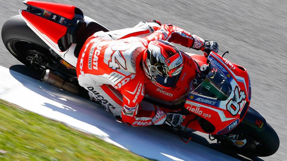 Andrea Dovizioso da Ducati | <a href="https://beta-develop.quatrorodas.abril.com.br/moto/noticias/marquez-bate-lorenzo-briga-acirrada-garante-sexta-vitoria-784758.shtml" rel="migration">Leia mais</a>