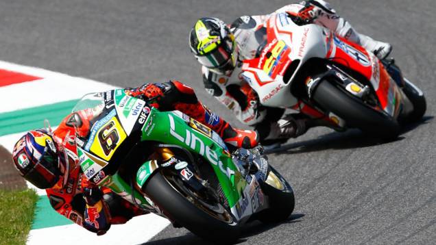 MotoGP na Itália | <a href="https://beta-develop.quatrorodas.abril.com.br/moto/noticias/marquez-bate-lorenzo-briga-acirrada-garante-sexta-vitoria-784758.shtml" rel="migration">Leia mais</a> MotoGP na Itália | <a href="https://beta-develop.quatrorodas.abril.com.br/moto/noticias/marquez-bate-lorenzo-briga-acirrada-garante-sexta-vitoria-784758.shtml" rel="migration">Leia mais</a>