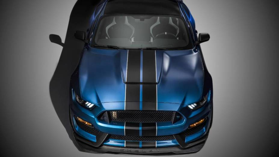 Modelo tem o motor V8 aspirado mais potente j&aacute; feito pela Ford | <a href="https://beta-develop.quatrorodas.abril.com.br/noticias/saloes/detroit-2015/mustang-shelby-gt350r-lancado-pela-ford-824780.shtml" rel="migration">Leia mais</a>