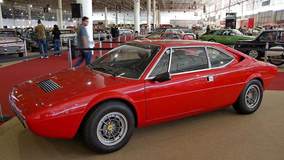 Ferrari Dino 308 GT4