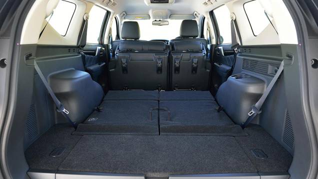 As vendas do novo SUV começam no segundo semestre na Tailândia | <a href="https://beta-develop.quatrorodas.abril.com.br/noticias/fabricantes/mitsubishi-revela-nova-pajero-sport-892720.shtml" target="_blank" rel="migration">Leia mais</a> As vendas do novo SUV começam no segundo semestre na Tailândia | <a href="https://beta-develop.quatrorodas.abril.com.br/noticias/fabricantes/mitsubishi-revela-nova-pajero-sport-892720.shtml" target="_blank" rel="migration">Leia mais</a>