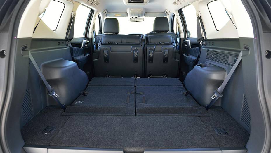 As vendas do novo SUV começam no segundo semestre na Tailândia | <a href="https://beta-develop.quatrorodas.abril.com.br/noticias/fabricantes/mitsubishi-revela-nova-pajero-sport-892720.shtml" target="_blank" rel="migration">Leia mais</a> As vendas do novo SUV começam no segundo semestre na Tailândia | <a href="https://beta-develop.quatrorodas.abril.com.br/noticias/fabricantes/mitsubishi-revela-nova-pajero-sport-892720.shtml" target="_blank" rel="migration">Leia mais</a>
