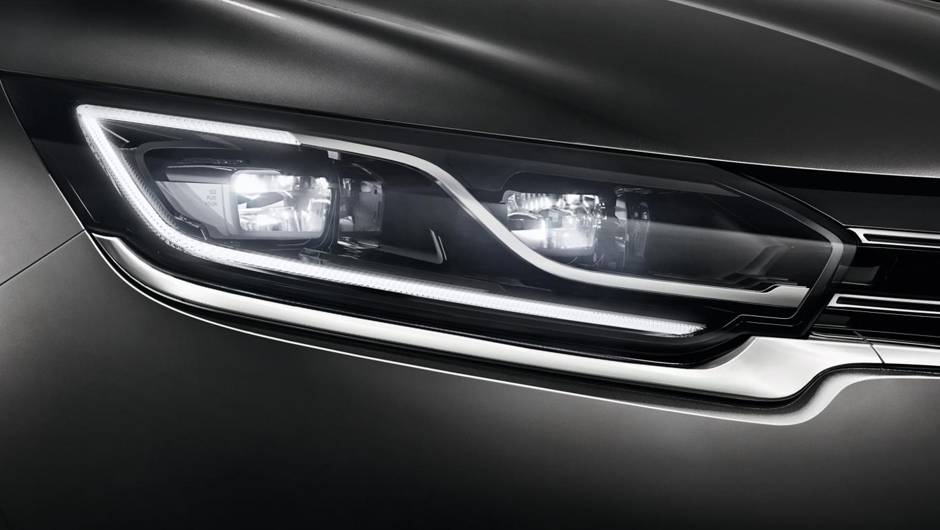 Luzes de LED diurnas e, no total, 250 kg menos do que o modelo anterior, s&atilde;o alguns destaques do novo Espace | <a href="https://beta-develop.quatrorodas.abril.com.br/noticias/saloes/paris-2014/novo-espace-chega-cara-crossover-802372.shtml" rel="migration">Leia mais</a>
