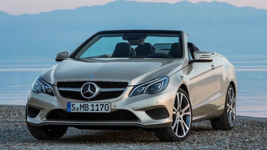 As principais mudan&ccedil;as foram feitas na frente: os antigos far&oacute;is duplos fazem parte do passado | <a href="https://beta-develop.quatrorodas.abril.com.br/saloes/detroit/2013/mercedes-benz-classe-coupe-cabriolet-730406.shtml" rel="migration">Leia mais</a>