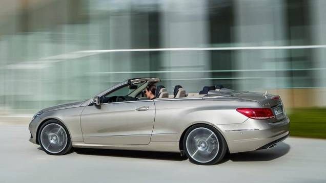 Embora sem mudanças na lateral, o Cabriolet continua elegante | <a href="https://beta-develop.quatrorodas.abril.com.br/saloes/detroit/2013/mercedes-benz-classe-coupe-cabriolet-730406.shtml" rel="migration">Leia mais</a> Embora sem mudanças na lateral, o Cabriolet continua elegante | <a href="https://beta-develop.quatrorodas.abril.com.br/saloes/detroit/2013/mercedes-benz-classe-coupe-cabriolet-730406.shtml" rel="migration">Leia mais</a>