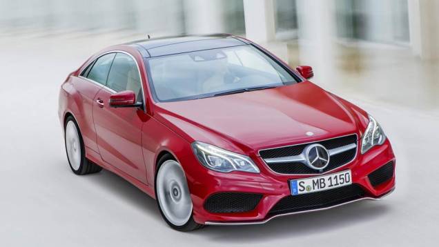 A reestilização parece ter ficado ainda melhor no cupê | <a href="https://beta-develop.quatrorodas.abril.com.br/saloes/detroit/2013/mercedes-benz-classe-coupe-cabriolet-730406.shtml" rel="migration">Leia mais</a> A reestilização parece ter ficado ainda melhor no cupê | <a href="https://beta-develop.quatrorodas.abril.com.br/saloes/detroit/2013/mercedes-benz-classe-coupe-cabriolet-730406.shtml" rel="migration">Leia mais</a>