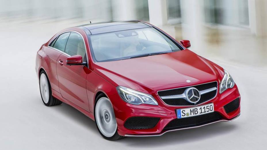 A reestilização parece ter ficado ainda melhor no cupê | <a href="https://beta-develop.quatrorodas.abril.com.br/saloes/detroit/2013/mercedes-benz-classe-coupe-cabriolet-730406.shtml" rel="migration">Leia mais</a> A reestilização parece ter ficado ainda melhor no cupê | <a href="https://beta-develop.quatrorodas.abril.com.br/saloes/detroit/2013/mercedes-benz-classe-coupe-cabriolet-730406.shtml" rel="migration">Leia mais</a>