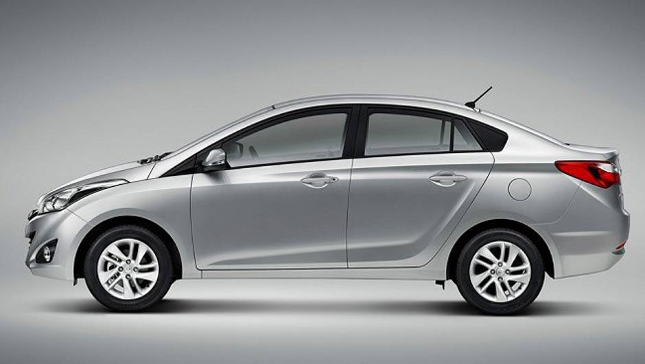 O desenho das janelas de trás é diferente em relação ao hatch | <a href="https://beta-develop.quatrorodas.abril.com.br/noticias/fabricantes/hyundai-hb20-seda-chega-r-39-495-735145.shtml" rel="migration">Leia mais</a> O desenho das janelas de trás é diferente em relação ao hatch | <a href="https://beta-develop.quatrorodas.abril.com.br/noticias/fabricantes/hyundai-hb20-seda-chega-r-39-495-735145.shtml" rel="migration">Leia mais</a>