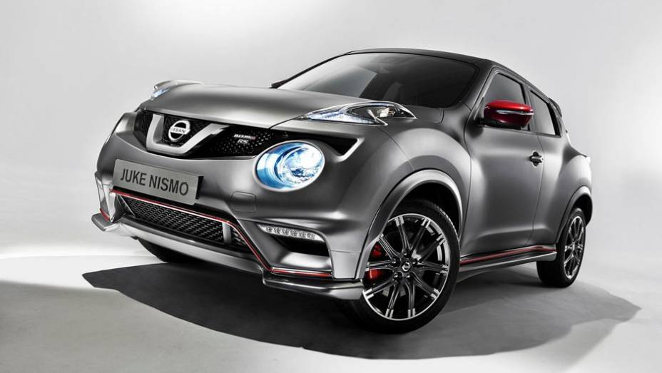 A versão esportiva Nismo RS tem para-choque exclusivo, muito mais agressivo | <a href="https://beta-develop.quatrorodas.abril.com.br/noticias/saloes/genebra-2014/nissan-renova-crossover-juke-775338.shtml" rel="migration">Leia mais</a>