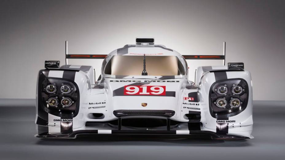 O primeiro &eacute; 919 Hybrid| <a href="https://beta-develop.quatrorodas.abril.com.br/noticias/saloes/genebra-2014/porsche-apresenta-carro-busca-titulo-775344.shtml" rel="migration">Leia mais</a>