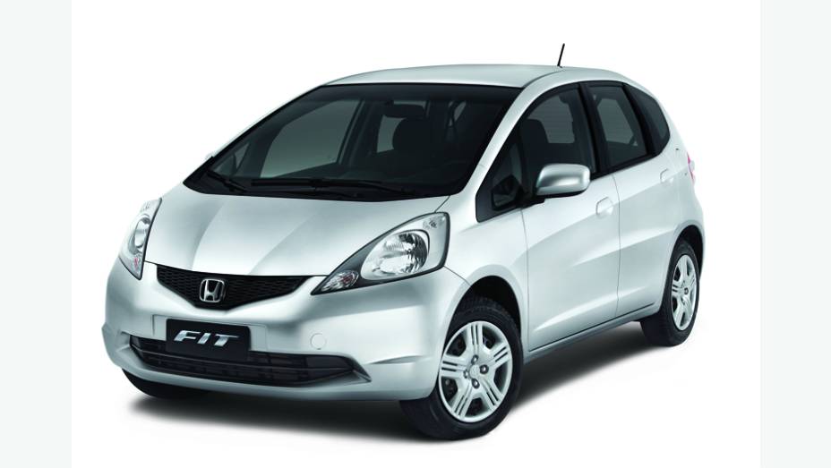 Janeiro de 2011: estreia da nova vers&atilde;o de entrada DX. Al&eacute;m dos frisos laterais, o carro tamb&eacute;m perde as rodas de liga leve - em seu lugar surgem calotas pl&aacute;sticas | <a href="%20https://beta-develop.quatrorodas.abril.com.br/noticias/fabricantes/honda-antecipa-detalhes-no" rel="migration"></a>