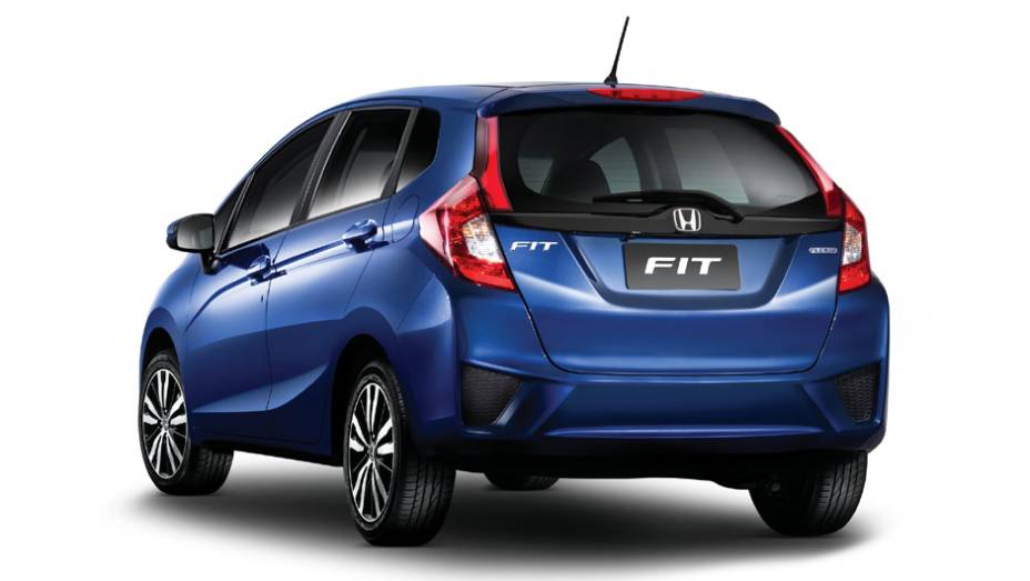 Abril de 2014: lançamento da terceira geração do Fit no mercado brasileiro. Completamente renovado, o modelo será vendido só com motor 1.5 flex e traz de volta a transmissão continuamente variável (CVT) | <a href="%20https://beta-develop.quatrorodas.abril.com.br/noticias" rel="migration"></a>