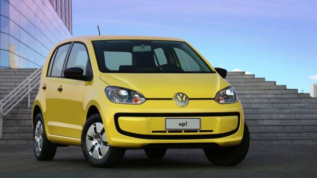 A frente n&atilde;o tem grade: a refrigera&ccedil;&atilde;o do motor 1.0 de tr&ecirc;s cilindros &eacute; feita pelas entradas de ar do para-choque | <a href="https://beta-develop.quatrorodas.abril.com.br/carros/lancamentos/volkswagen-up-772368.shtml" rel="migration">Leia mais</a>