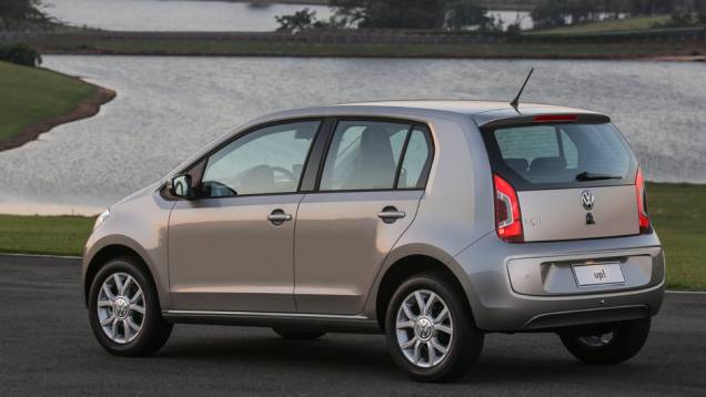 As rodas de liga leve aro 14 foram batizadas pela VW de S&atilde;o Paulo | <a href="https://beta-develop.quatrorodas.abril.com.br/carros/lancamentos/volkswagen-up-772368.shtml" rel="migration">Leia mais</a>