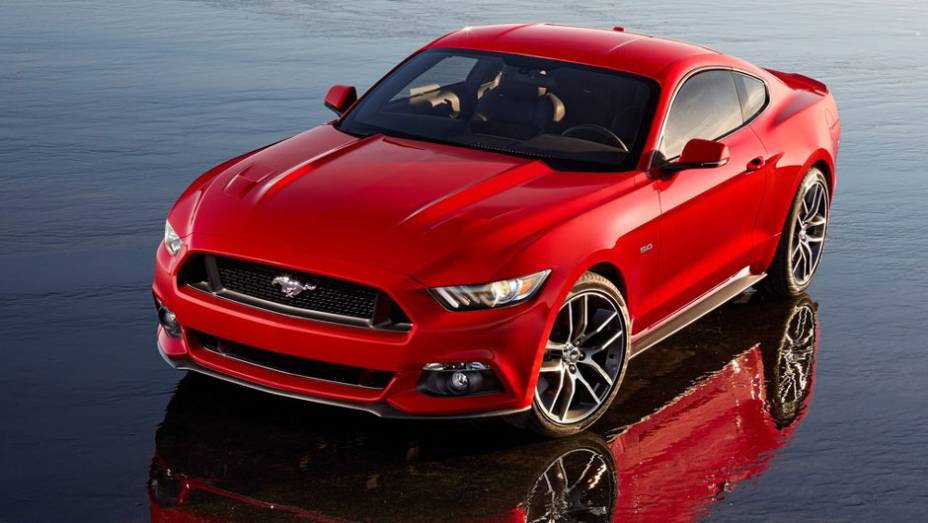 O esportivo será vendido com três opções de motorização: V6, EcoBoost e V8 | <a href="https://beta-develop.quatrorodas.abril.com.br/carros/lancamentos/ford-mustang-2015-762332.shtml" rel="migration">Leia mais</a> O esportivo será vendido com três opções de motorização: V6, EcoBoost e V8 | <a href="https://beta-develop.quatrorodas.abril.com.br/carros/lancamentos/ford-mustang-2015-762332.shtml" rel="migration">Leia mais</a>