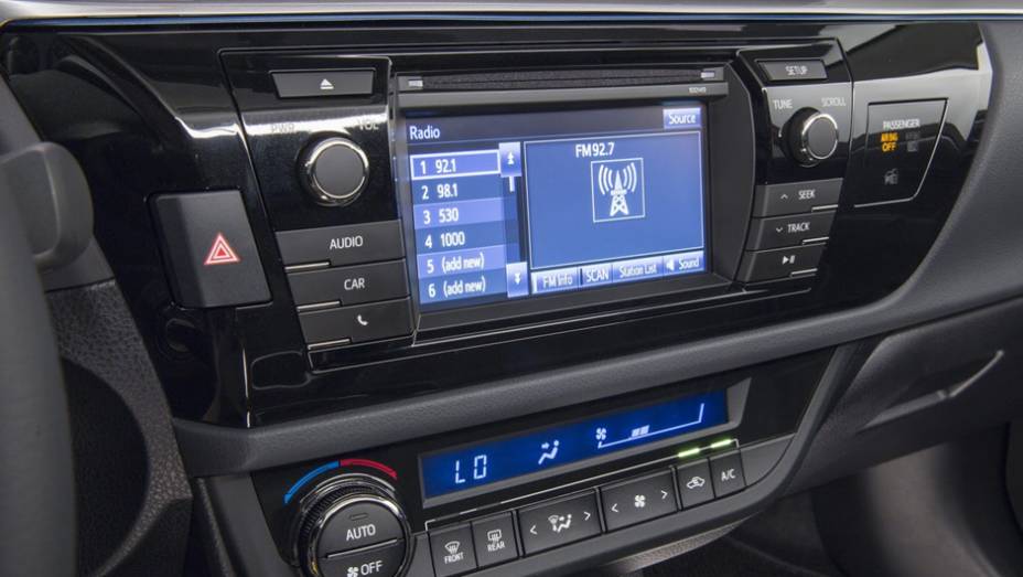 Central multim&iacute;dia com tela sens&iacute;vel ao toque? Sim, o Corolla tem | <a href="https://beta-develop.quatrorodas.abril.com.br/noticias/fabricantes/toyota-mostra-novo-corolla-743409.shtml" rel="migration">Leia mais</a> | <a href="https://beta-develop.quatrorodas.abril.com.br/galerias/toyota/corolla-ver" rel="migration"></a>