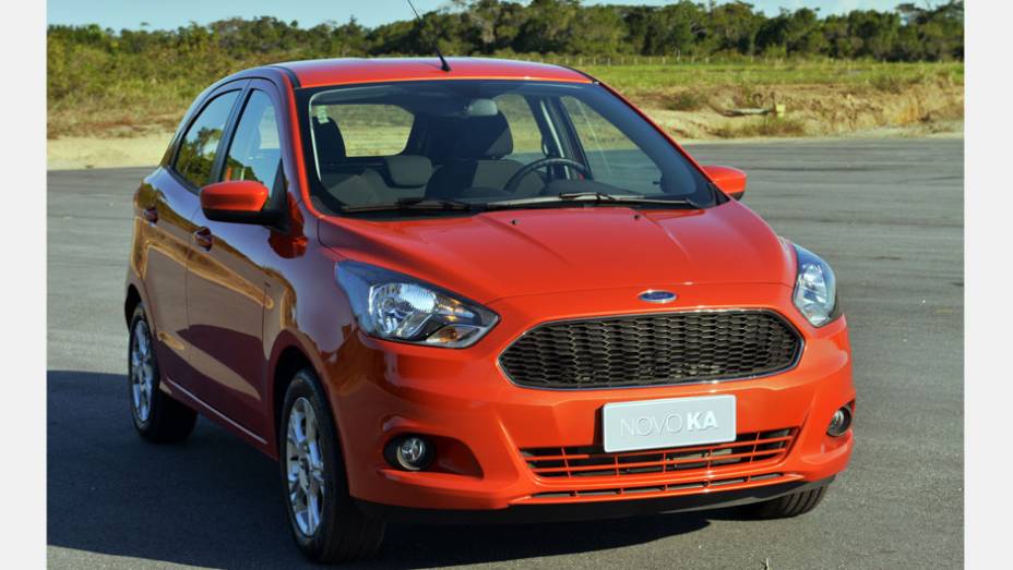 O Ka (hatch) terá sempre grade do tipo colméia preta | <a href="https://beta-develop.quatrorodas.abril.com.br/carros/lancamentos/ford-ka-794793.shtml" rel="migration">Leia mais</a>