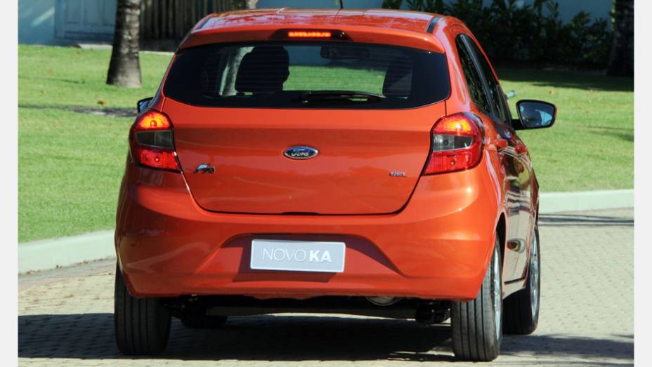 Em outubro, o Ka ganha motor 1.5 | <a href="https://beta-develop.quatrorodas.abril.com.br/carros/lancamentos/ford-ka-794793.shtml" rel="migration">Leia mais</a>