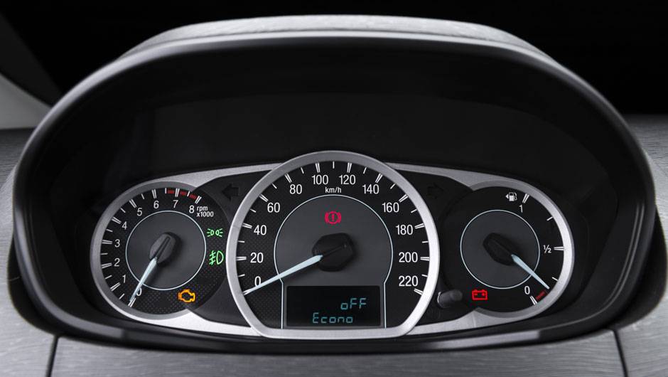 Painel de instrumentos | <a href="https://beta-develop.quatrorodas.abril.com.br/carros/lancamentos/ford-ka-794793.shtml" rel="migration">Leia mais</a> Painel de instrumentos | <a href="https://beta-develop.quatrorodas.abril.com.br/carros/lancamentos/ford-ka-794793.shtml" rel="migration">Leia mais</a>