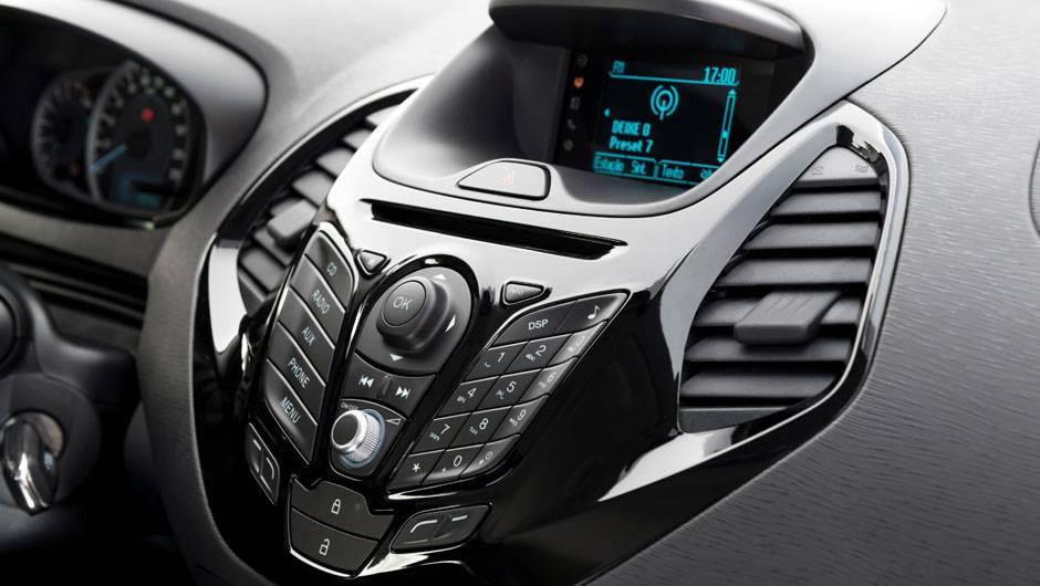 O Ka+, apliques preto brilhante | <a href="https://beta-develop.quatrorodas.abril.com.br/carros/lancamentos/ford-ka-794793.shtml" rel="migration">Leia mais</a> O Ka+, apliques preto brilhante | <a href="https://beta-develop.quatrorodas.abril.com.br/carros/lancamentos/ford-ka-794793.shtml" rel="migration">Leia mais</a>