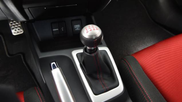 Como reza a cartilha dos melhores esportivos, o Civic Si será vendido apenas com câmbio manual de seis marchas | <a href="https://beta-develop.quatrorodas.abril.com.br/carros/lancamentos/honda-civic-si-805295.shtml" rel="migration">Leia mais</a> Como reza a cartilha dos melhores esportivos, o Civic Si será vendido apenas com câmbio manual de seis marchas | <a href="https://beta-develop.quatrorodas.abril.com.br/carros/lancamentos/honda-civic-si-805295.shtml" rel="migration">Leia mais</a>