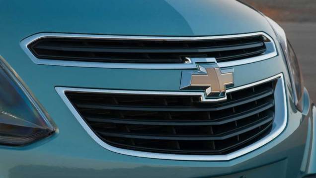 O visual da frente ficou bastante parecido com o do Onix | <a href="https://beta-develop.quatrorodas.abril.com.br/carros/lancamentos/chevrolet-agile-2014-756376.shtml" rel="migration">Leia mais</a>