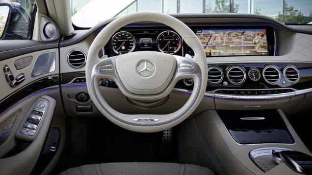 Seu torque máximo é de 102 mkgf, disponíveis entre 2.300 e 4.300 rpm | <a href="https://beta-develop.quatrorodas.abril.com.br/carros/lancamentos//mercedes-benz-s65-amg-759711.shtml" rel="migration">Leia mais</a> Seu torque máximo é de 102 mkgf, disponíveis entre 2.300 e 4.300 rpm | <a href="https://beta-develop.quatrorodas.abril.com.br/carros/lancamentos//mercedes-benz-s65-amg-759711.shtml" rel="migration">Leia mais</a>