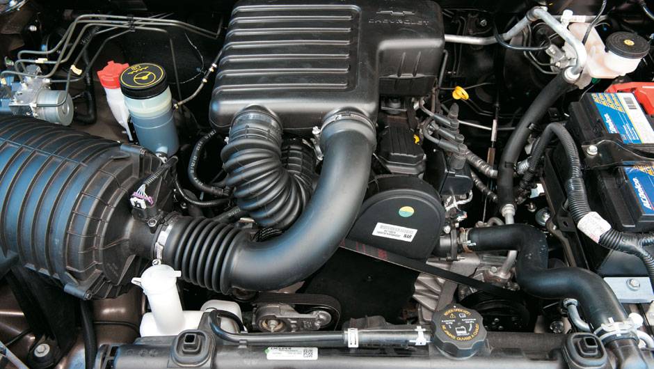 Flex: 147 cv e 24,1 mkgf. | <a href="https://beta-develop.quatrorodas.abril.com.br/carros/testes/chevrolet-s10-681120.shtml" rel="migration">Leia mais</a>