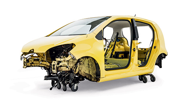 Pó e água ficaram do lado correto da carroceria: o de fora. Pó e água ficaram do lado correto da carroceria: o de fora.