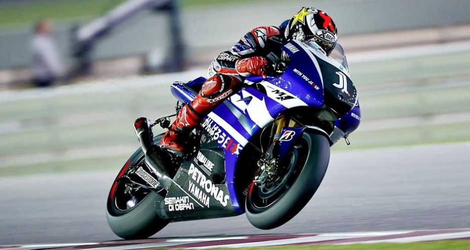 Jorge Lorenzo, da Yamaha, se colocou entre as duas Hondas no grid final Jorge Lorenzo, da Yamaha, se colocou entre as duas Hondas no grid final