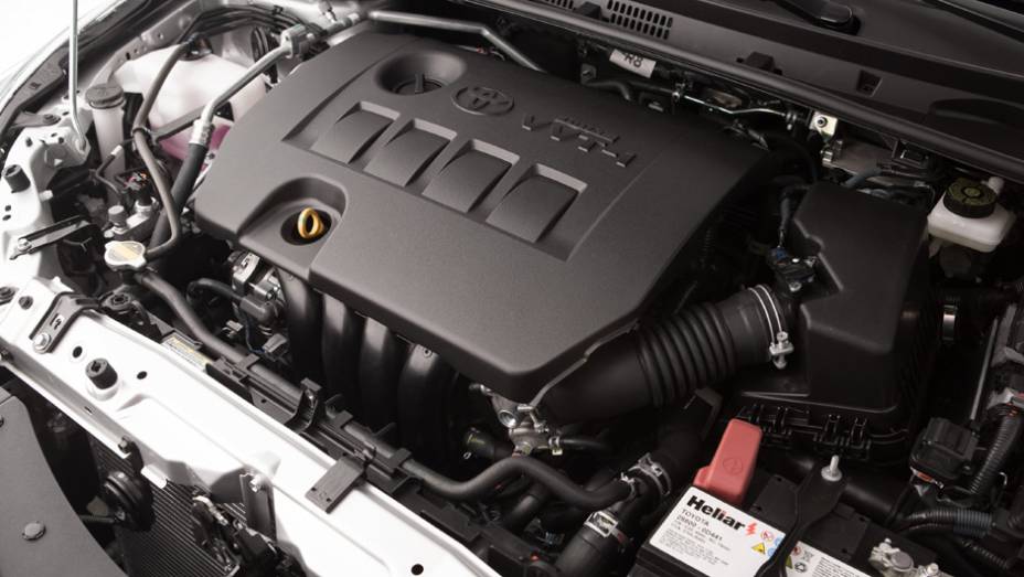 S&atilde;o duas op&ccedil;&otilde;es de motoriza&ccedil;&atilde;o: 1.8 16V Dual VVT-i e 2.0 16V VVT-i nas vers&otilde;es mais caras | <a href="https://beta-develop.quatrorodas.abril.com.br/carros/lancamentos/novo-toyota-corolla-776356.shtml" rel="migration">Leia mais</a>