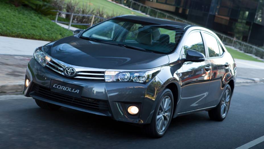 O carro desenvolve 144 cv com etanol e 139 cv com gasolina na vers&atilde;o 1.8 e 154 cv com etanol no 2.0| <a href="https://beta-develop.quatrorodas.abril.com.br/carros/lancamentos/novo-toyota-corolla-776356.shtml" rel="migration">Leia mais</a>