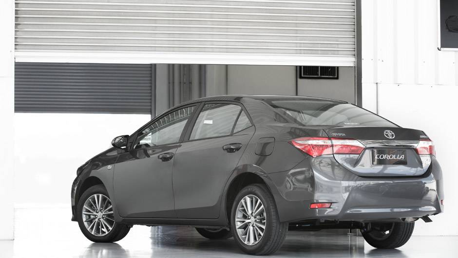 O novo Toyota Corolla estará a venda a partir do dia 14 de março | <a href="https://beta-develop.quatrorodas.abril.com.br/carros/lancamentos/novo-toyota-corolla-776356.shtml" rel="migration">Leia mais</a> O novo Toyota Corolla estará a venda a partir do dia 14 de março | <a href="https://beta-develop.quatrorodas.abril.com.br/carros/lancamentos/novo-toyota-corolla-776356.shtml" rel="migration">Leia mais</a>