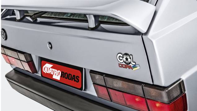Só o adesivo na traseira remetia à versão especial | <a href="https://beta-develop.quatrorodas.abril.com.br/carros/classicos-brasileiros/volkswagen-gol-copa-790738.shtml" rel="migration">Leia mais</a> Só o adesivo na traseira remetia à versão especial | <a href="https://beta-develop.quatrorodas.abril.com.br/carros/classicos-brasileiros/volkswagen-gol-copa-790738.shtml" rel="migration">Leia mais</a>