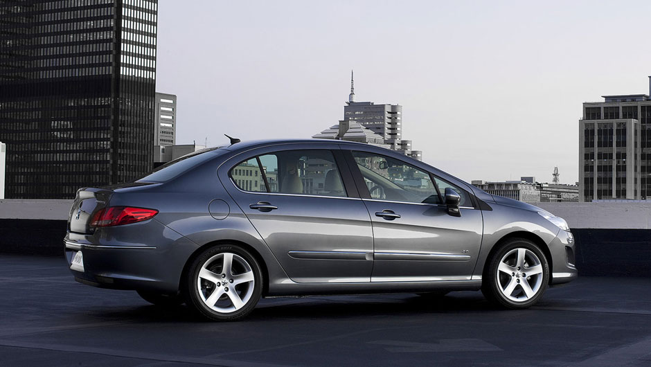 Importado da Argentina, novo sed&atilde; oferece estilo e itens de s&eacute;rie para aposentar de vez o 307 Sedan