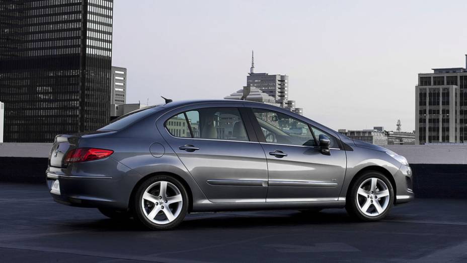 Importado da Argentina, novo sed&atilde; oferece estilo e itens de s&eacute;rie para aposentar de vez o 307 Sedan