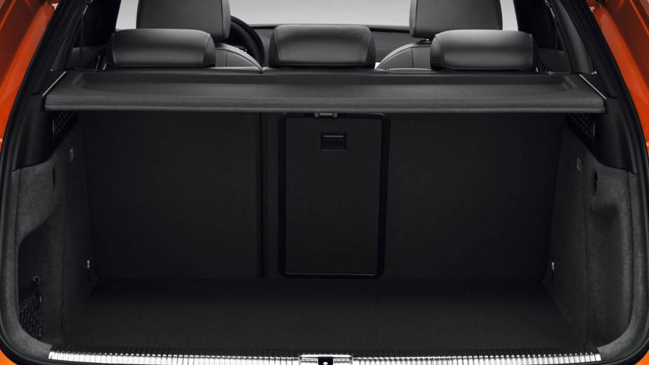 O novo SUV aposta no luxo e na esportividade para levar a melhor sobre o BMW X1 O novo SUV aposta no luxo e na esportividade para levar a melhor sobre o BMW X1