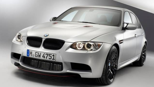 Edição especial terá 67 unidades produzidas e foi apresentada nas 24 Horas de Nürburgring. <a href="https://beta-develop.quatrorodas.abril.com.br/noticias/bmw-mostra-nova-tecnologia-m3-crt-293729_p.shtml" rel="migration">Veja mais</a> Edição especial terá 67 unidades produzidas e foi apresentada nas 24 Horas de Nürburgring. <a href="https://beta-develop.quatrorodas.abril.com.br/noticias/bmw-mostra-nova-tecnologia-m3-crt-293729_p.shtml" rel="migration">Veja mais</a>