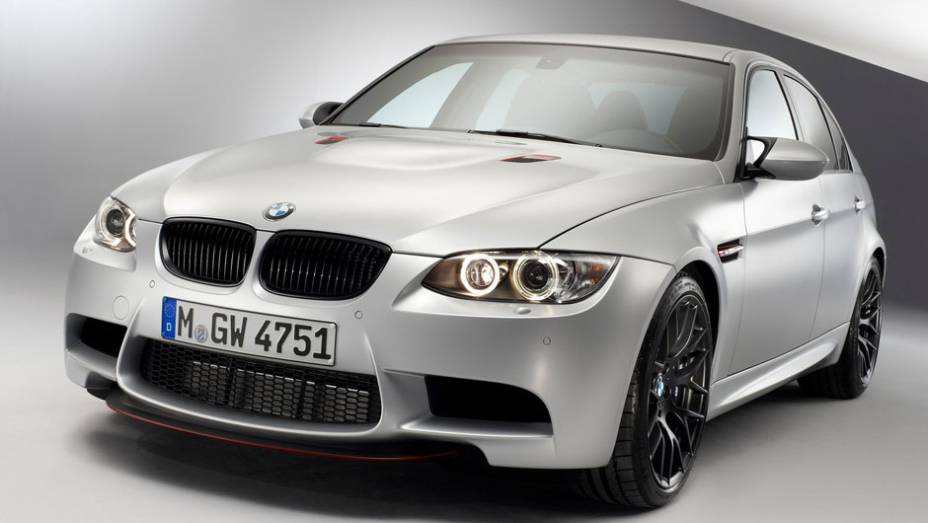 Edi&ccedil;&atilde;o especial ter&aacute; 67 unidades produzidas e foi apresentada nas 24 Horas de N&uuml;rburgring. <a href="https://beta-develop.quatrorodas.abril.com.br/noticias/bmw-mostra-nova-tecnologia-m3-crt-293729_p.shtml" rel="migration">Veja mais</a>