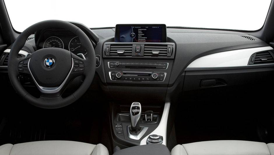 Segunda gera&ccedil;&atilde;o do hatchback cresce, ganha novos motores e fica mais requintada