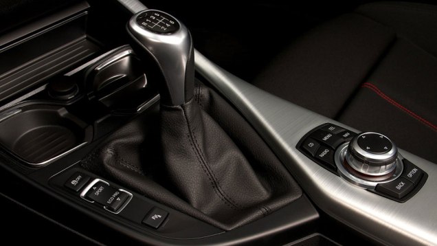 Segunda gera&ccedil;&atilde;o do hatchback cresce, ganha novos motores e fica mais requintada