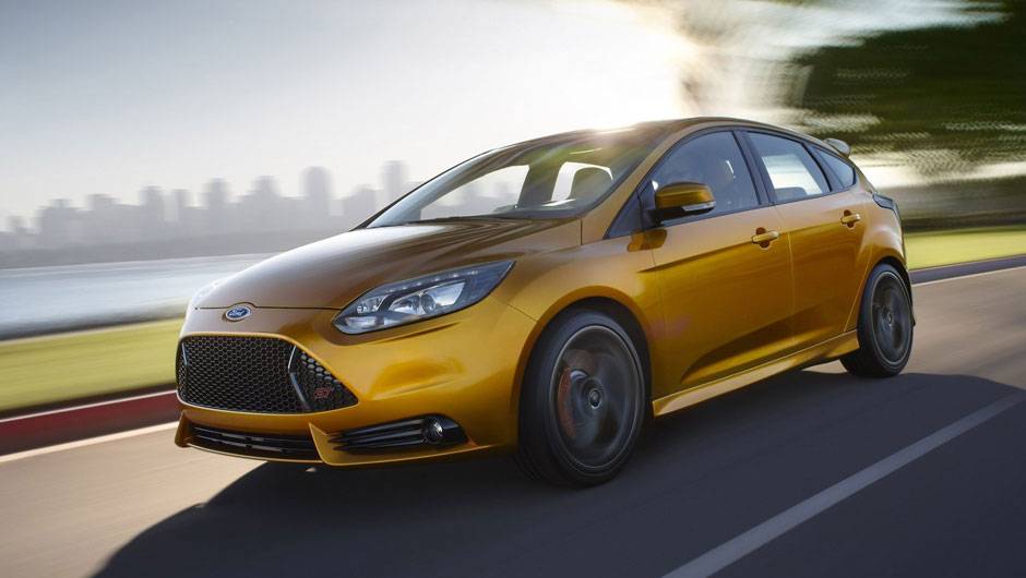 Versão esportiva do hatchback tem motor a gasolina 2.0 EcoBoost e 247 cv de potência - <a href="https://beta-develop.quatrorodas.abril.com.br/reportagens/salao/ford-focus-st-639743.shtml" rel="migration">Leia mais</a> Versão esportiva do hatchback tem motor a gasolina 2.0 EcoBoost e 247 cv de potência - <a href="https://beta-develop.quatrorodas.abril.com.br/reportagens/salao/ford-focus-st-639743.shtml" rel="migration">Leia mais</a>