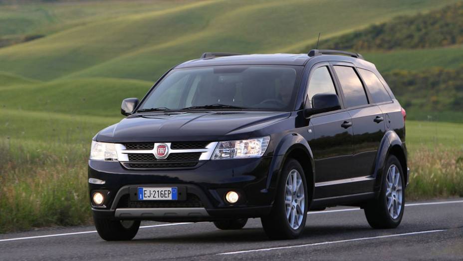 Sinal dos tempos: crossover projetado pela Dodge ganha cidadania italiana