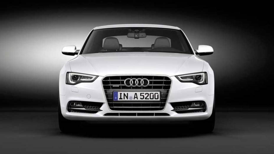 Modelo passou por facelift e teve mudanças no motor Modelo passou por facelift e teve mudanças no motor