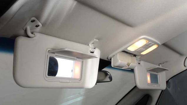 Minivan é o terceiro modelo da marca a desembarcar no Brasil. <a href="https://beta-develop.quatrorodas.abril.com.br/carros/lancamentos/jac-j6-635765.shtml" rel="migration">Leia mais</a> Minivan é o terceiro modelo da marca a desembarcar no Brasil. <a href="https://beta-develop.quatrorodas.abril.com.br/carros/lancamentos/jac-j6-635765.shtml" rel="migration">Leia mais</a>